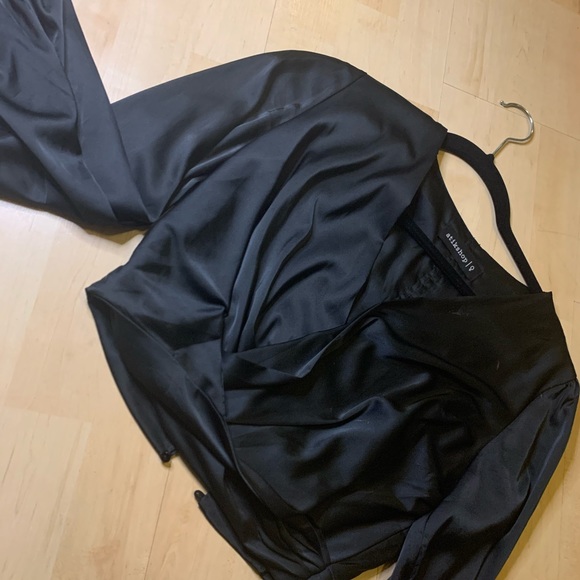 Black silky top - Picture 2 of 3